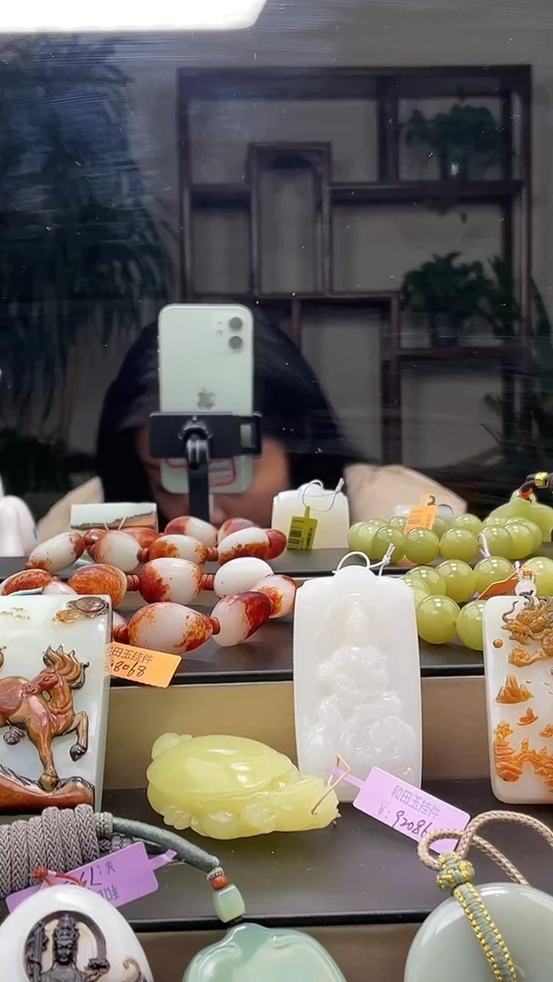 颈饰未镶嵌和田玉N****人4214