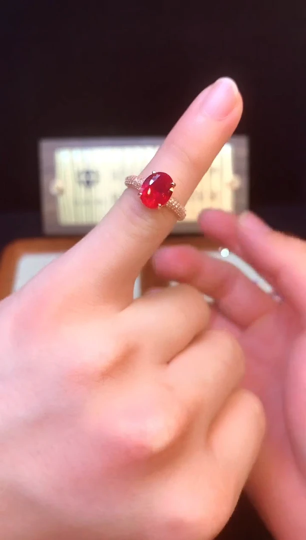 红宝石戒指银S925镶嵌......