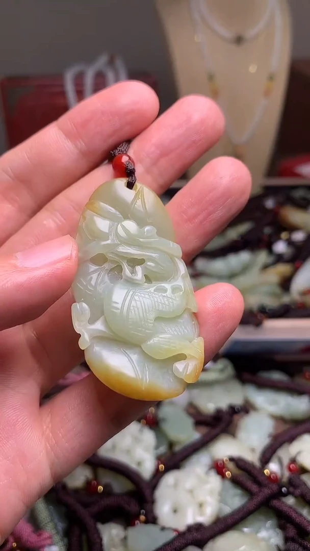 颈饰未镶嵌和田玉新疆料青海料清水和田玉吊坠