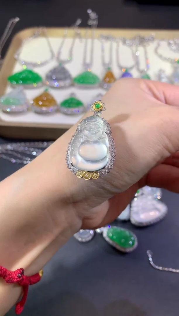 吊坠(不含链)18K金镶嵌翡翠85-米爷