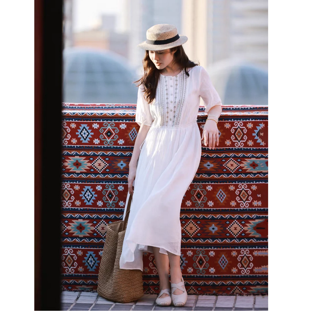 红念白色中长款刺绣连衣裙女大摆设计感夏季长裙新款女装气质裙子