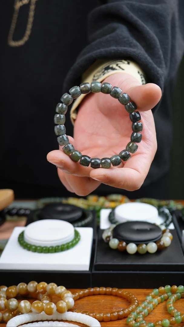 未镶嵌手串和田玉24