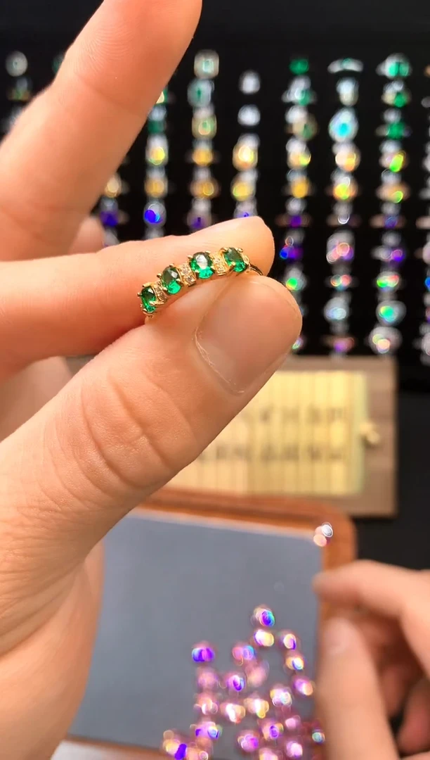 戒指透辉石银S925镶嵌......