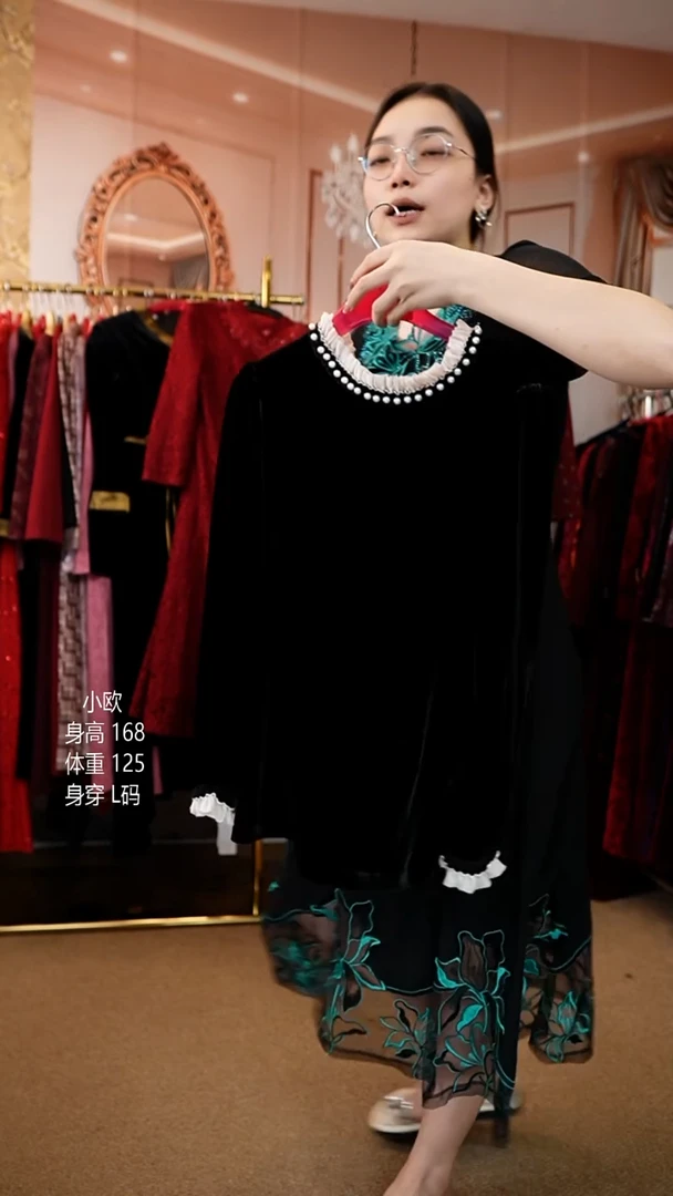 挂脖款125斤以内能穿 码数全