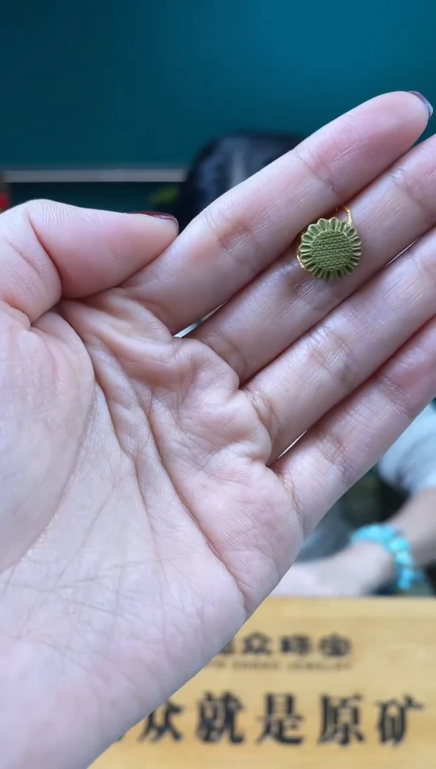 未镶嵌绿松石珠宝奇石1
