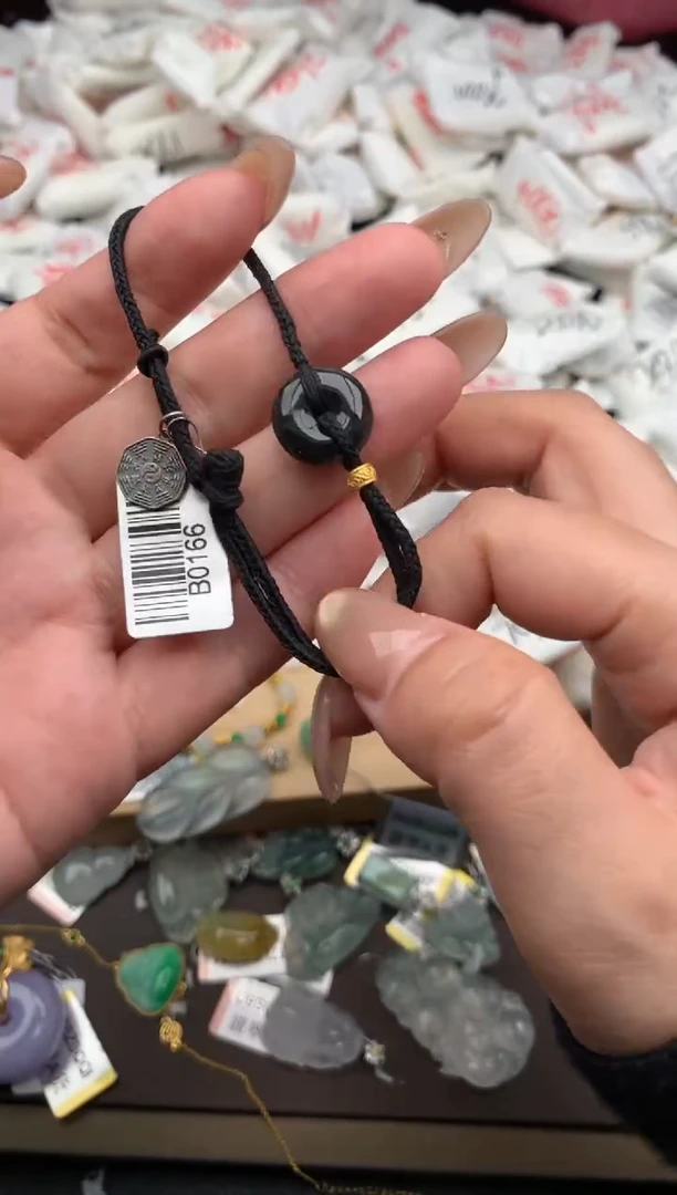 【闪购商品】翡翠手绳未镶嵌一