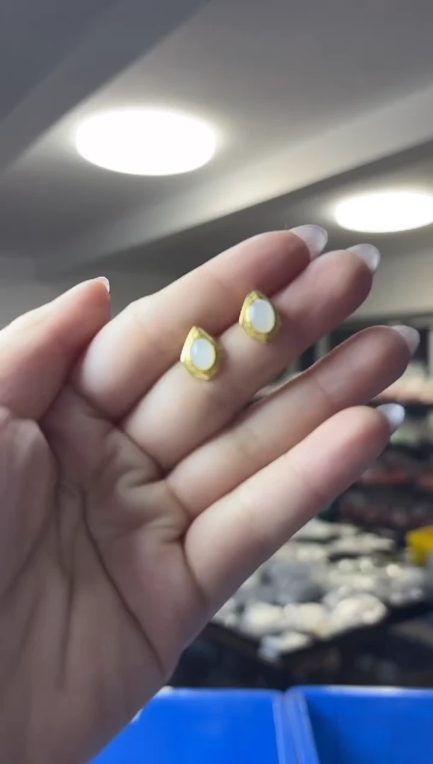 银S925镶嵌和田玉耳饰（多样性发一件）