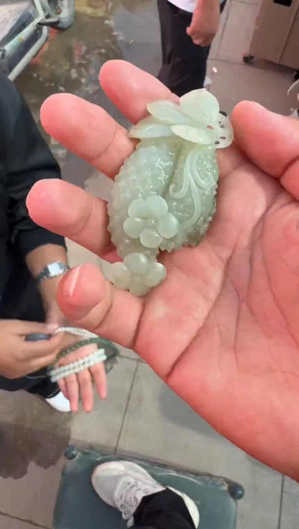 未镶嵌戒指和田玉（糖玉）和田玉
