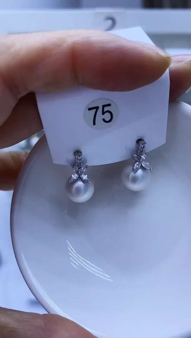 银S925镶嵌耳饰淡水珍珠75