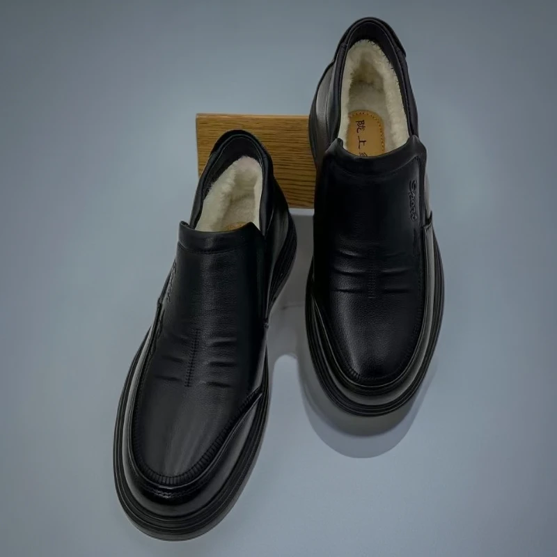 2025冬季新款商务休闲棉皮鞋真皮加绒冬季保暖高帮鞋防滑棉鞋9901