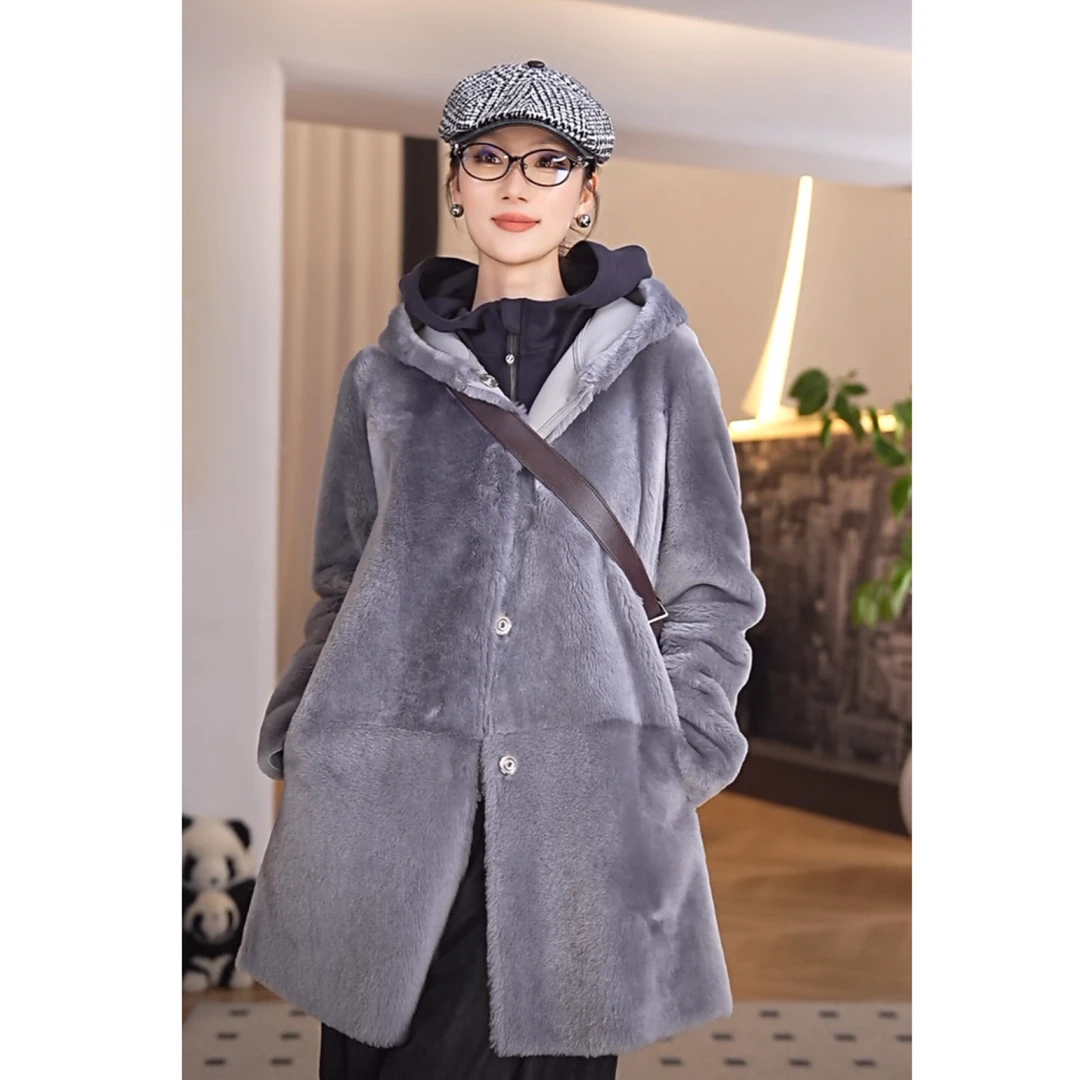 佰力郎82888【人间十二月【反季特价瑕疵】保暖进口皮草外套皮毛一体