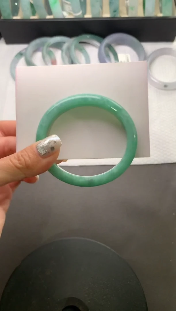 未镶嵌手镯（贵妃镯）翡翠53.6*47.5*6.9*9.2