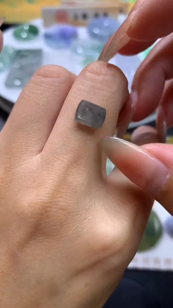 【闪购商品】定制翡翠未镶嵌翡翠