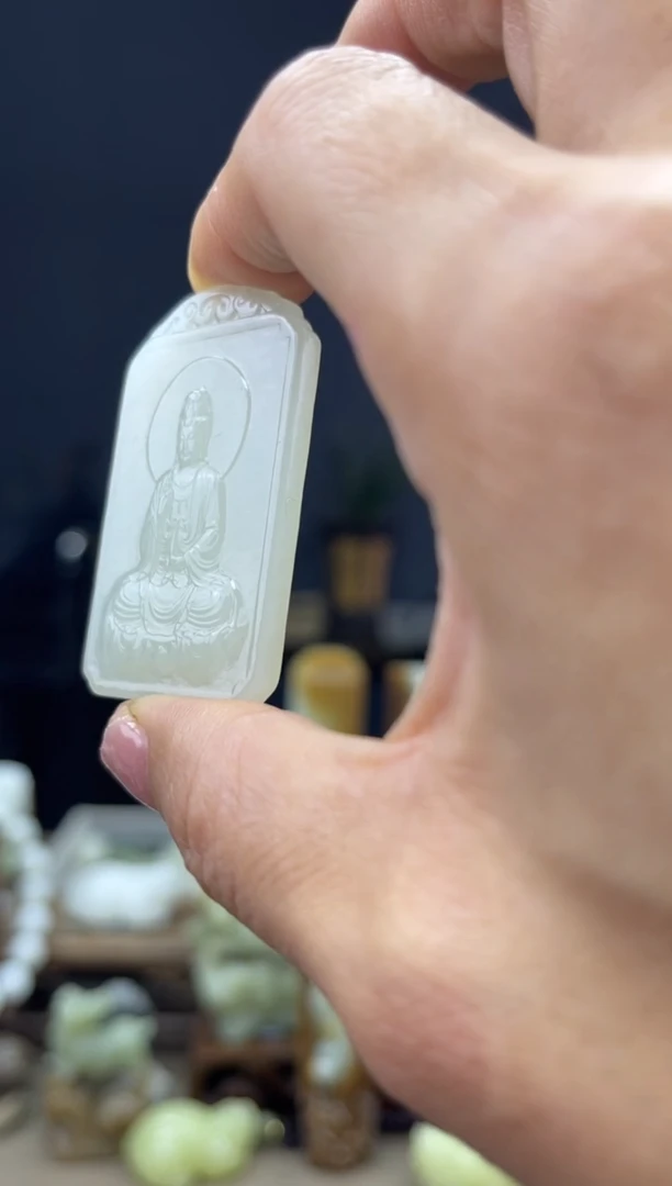 颈饰未镶嵌和田玉1