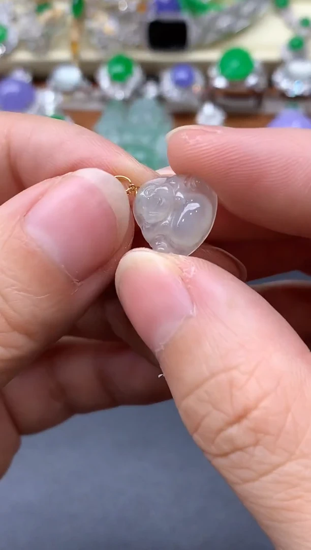 颈饰18K金镶嵌翡翠64-中国好珍宝