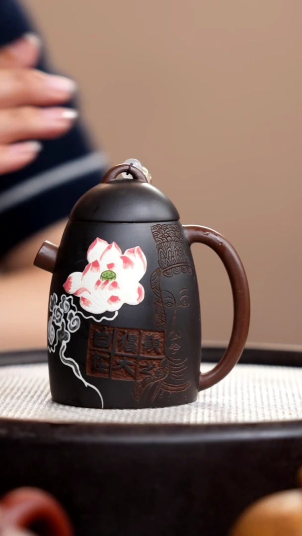 茶壶紫砂黑色粉浆高秦权泥绘荷花