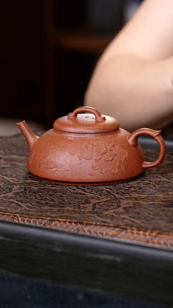 茶壶紫砂全手荷韵壶 一物见春