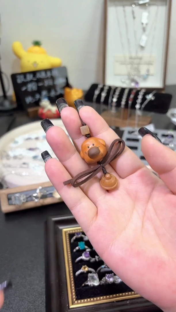 非金属木质小狗手机链