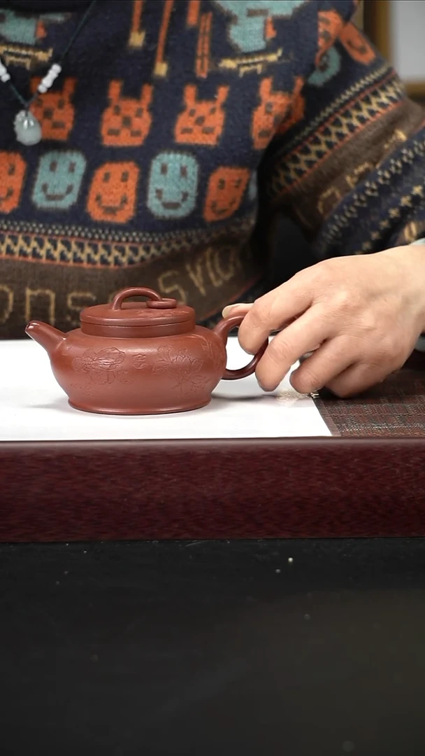 茶壶紫砂玉环刻绘金玉满堂