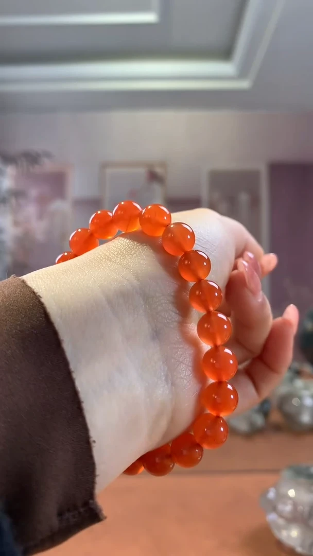 【闪购商品】玛瑙/玉髓手串未镶嵌保山冰红单圈