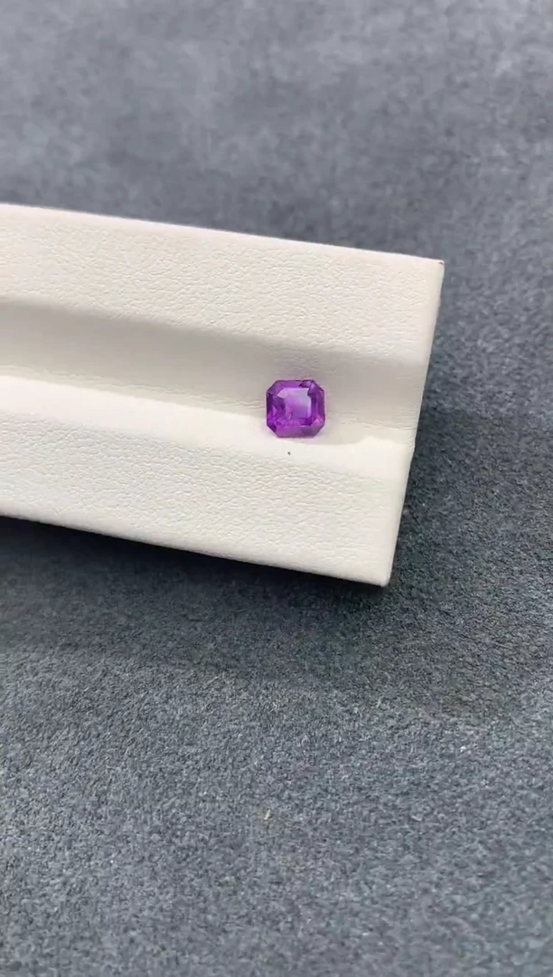 裸石彩色蓝宝石天然无烧 紫色蓝宝石 1.1CT/10