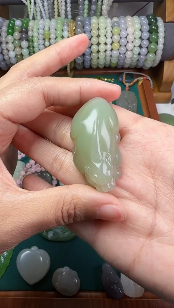 【闪购商品】和田玉无未镶嵌貔貅吊坠