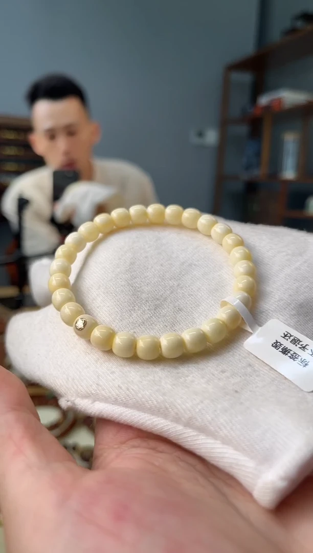 未镶嵌琥珀裸石拽****ฅ琥珀蜜蜡w‘031’