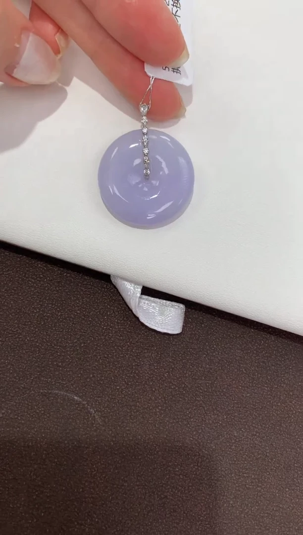 翡翠18K金镶嵌颈饰天然缅甸a货翡翠