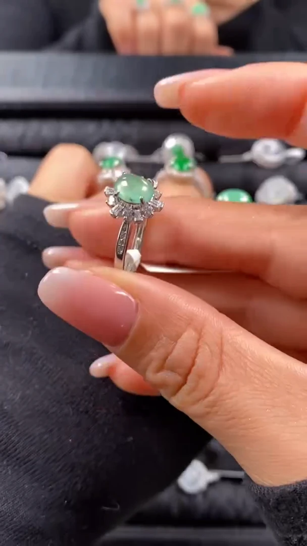 【闪购商品】翡翠戒指银S925镶嵌8510