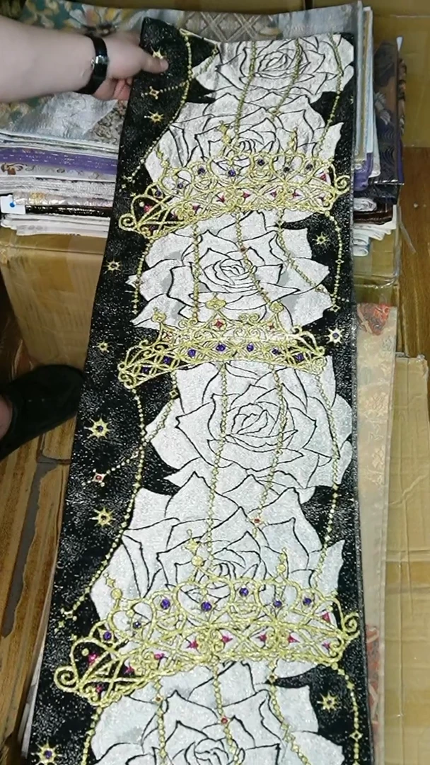 织绣织锦75织金皇冠花卉
