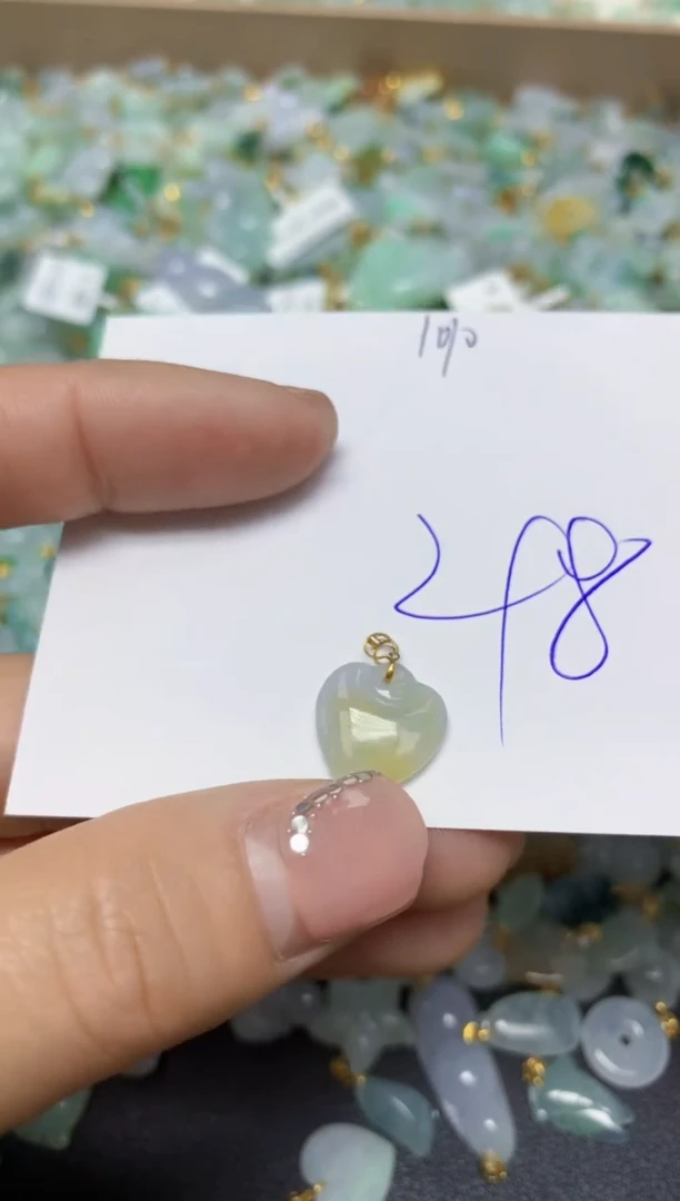 【闪购商品】翡翠挂件18K金镶嵌 天然翡翠A货