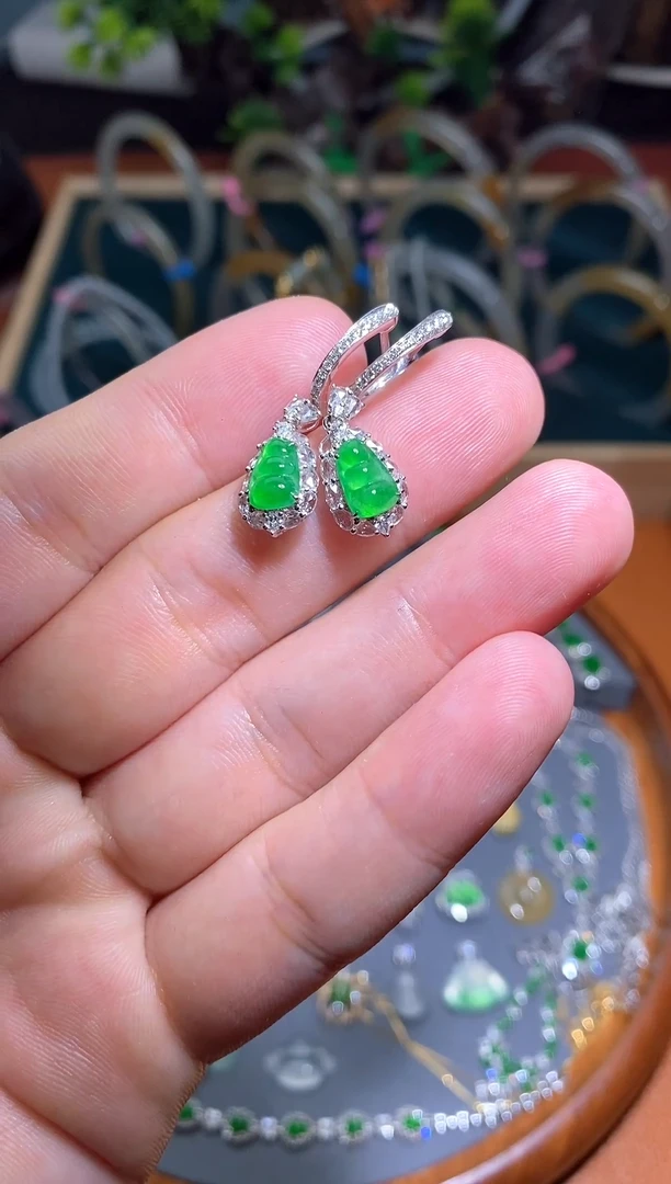 【闪购商品】翡翠耳饰18K金镶嵌14/豆子耳包