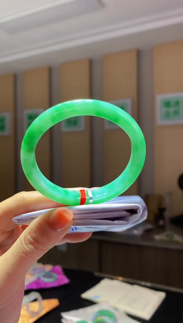 未镶嵌手镯翡翠- Y68圈口 56