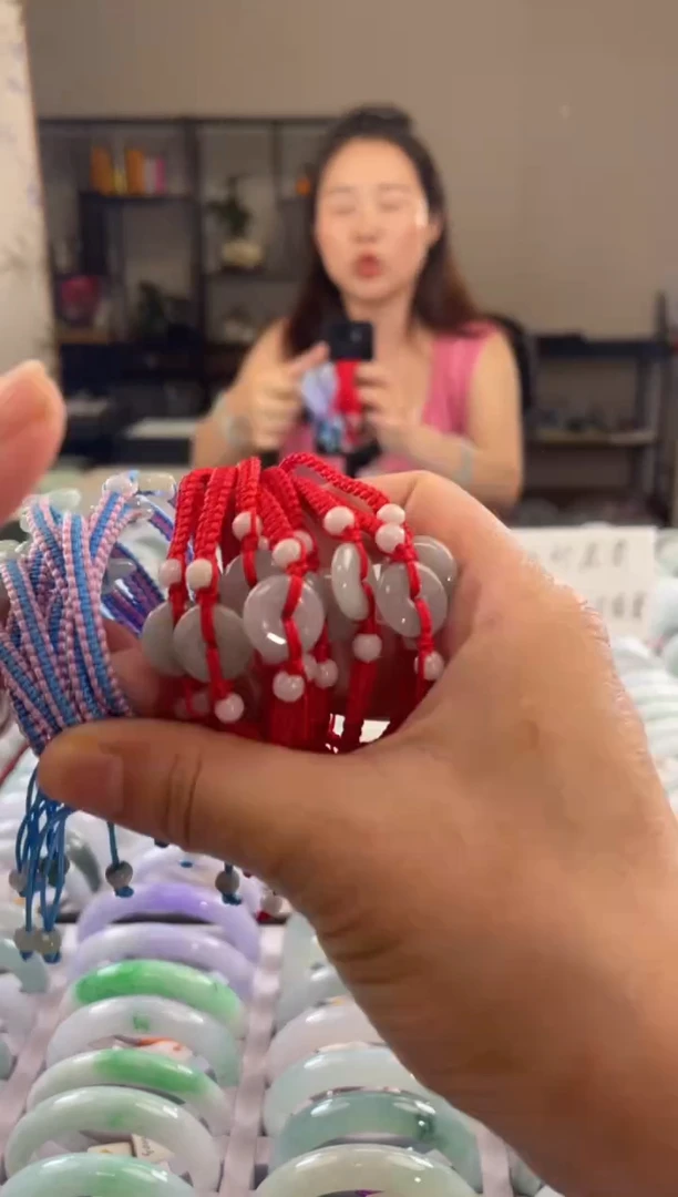 未镶嵌手绳翡翠多样性发一