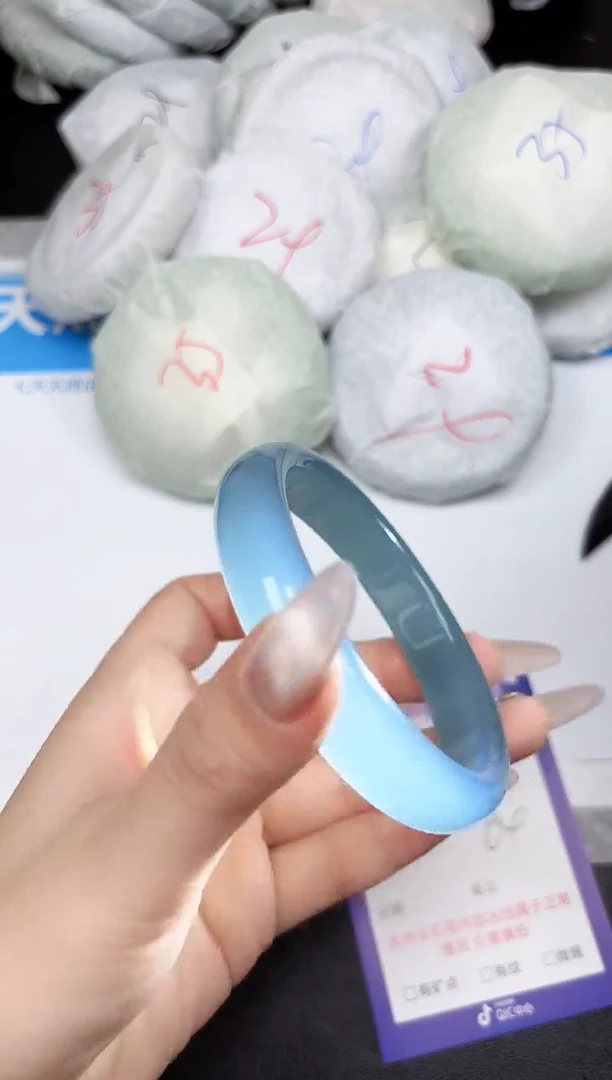 未镶嵌手镯石英质玉322-