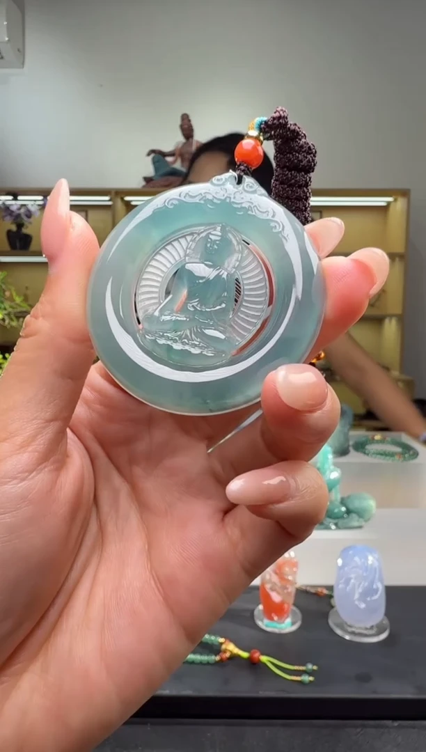 吊坠(不含链)未镶嵌翡翠佛