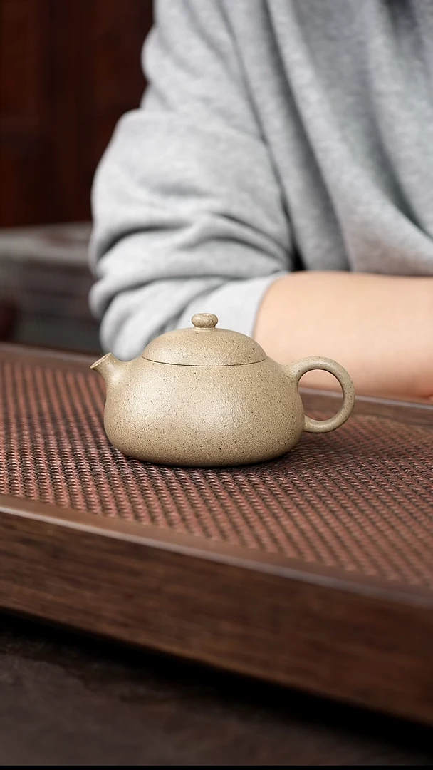 茶杯紫砂青降坡 鱼跃