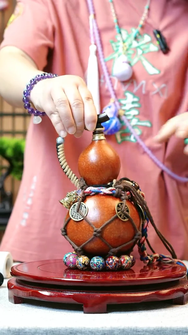 大漆酒葫芦，一物一拍送底座漏斗622