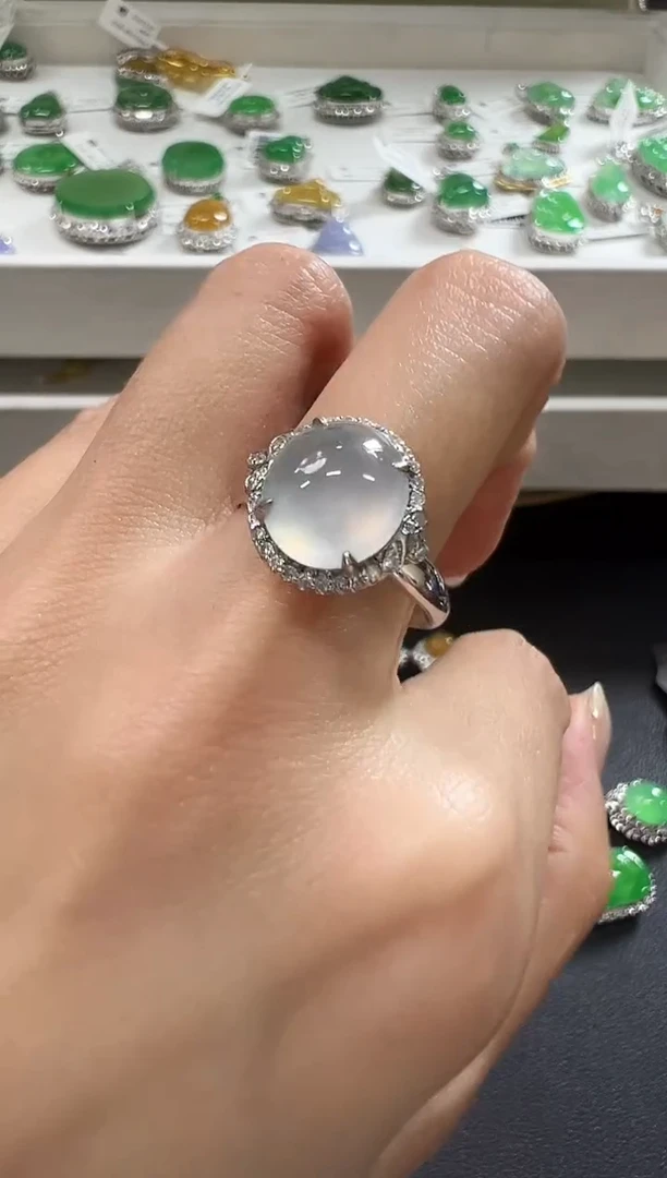 18K金镶嵌戒指翡翠KDF1201-058