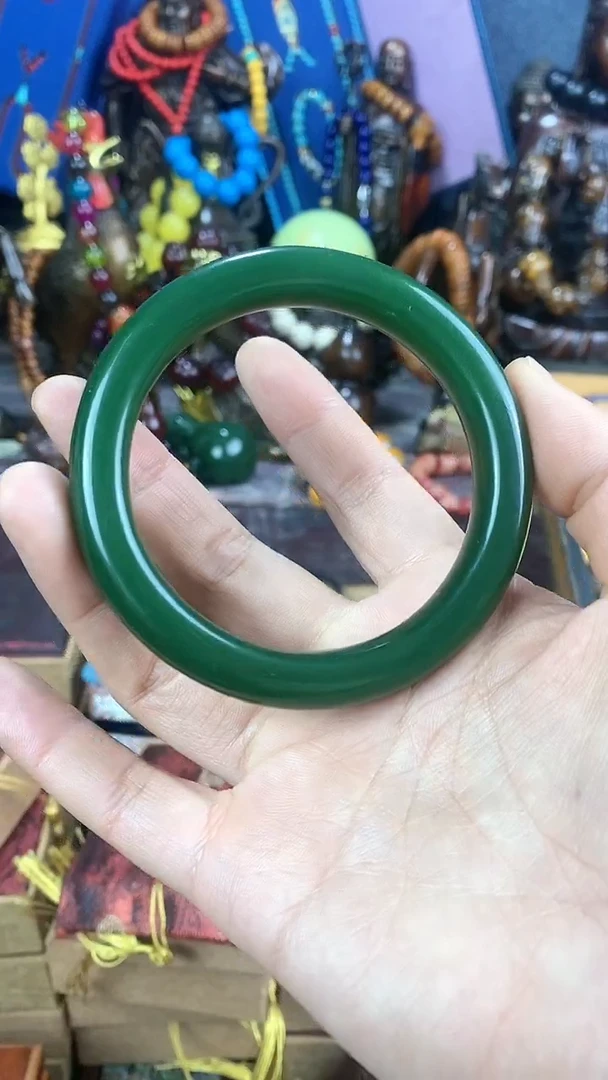 【闪购商品】和田玉（糖玉）挂件未镶嵌猪妹精品专属链接