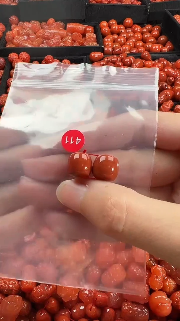 颈饰未镶嵌南红玛瑙1