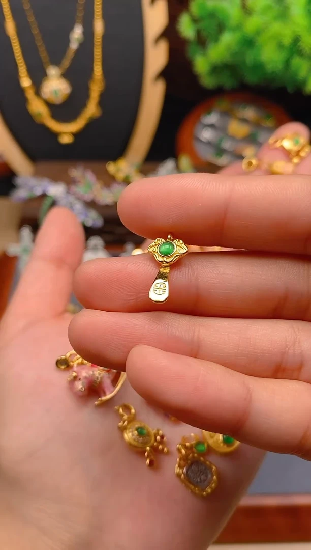 【闪购商品】翡翠吊坠(不含链)银S925镶嵌立体如意万能扣