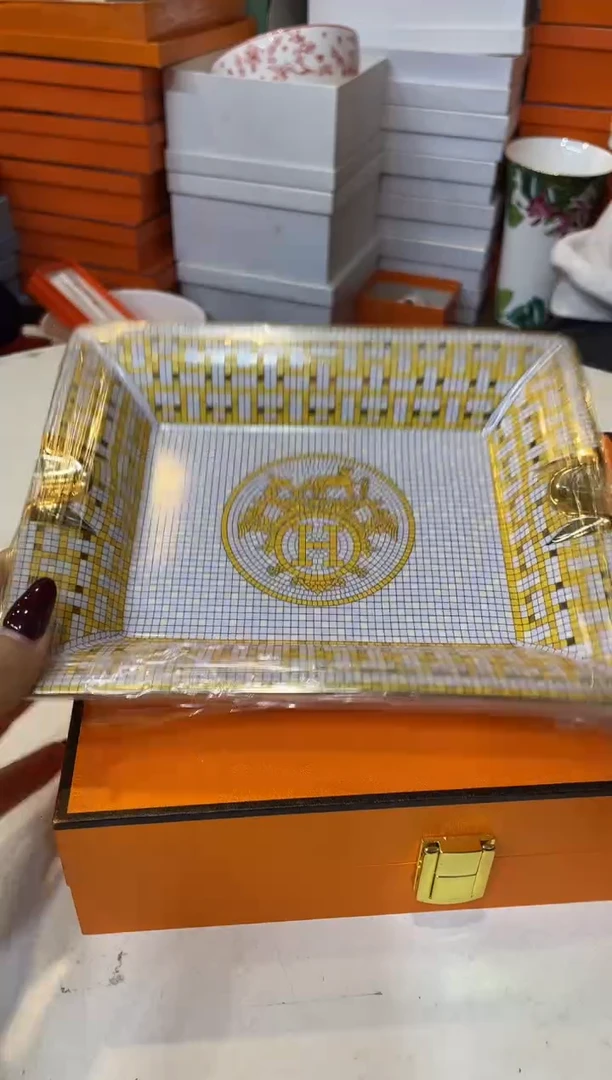 杯鸿辉家品牌瓷器，京东包邮！