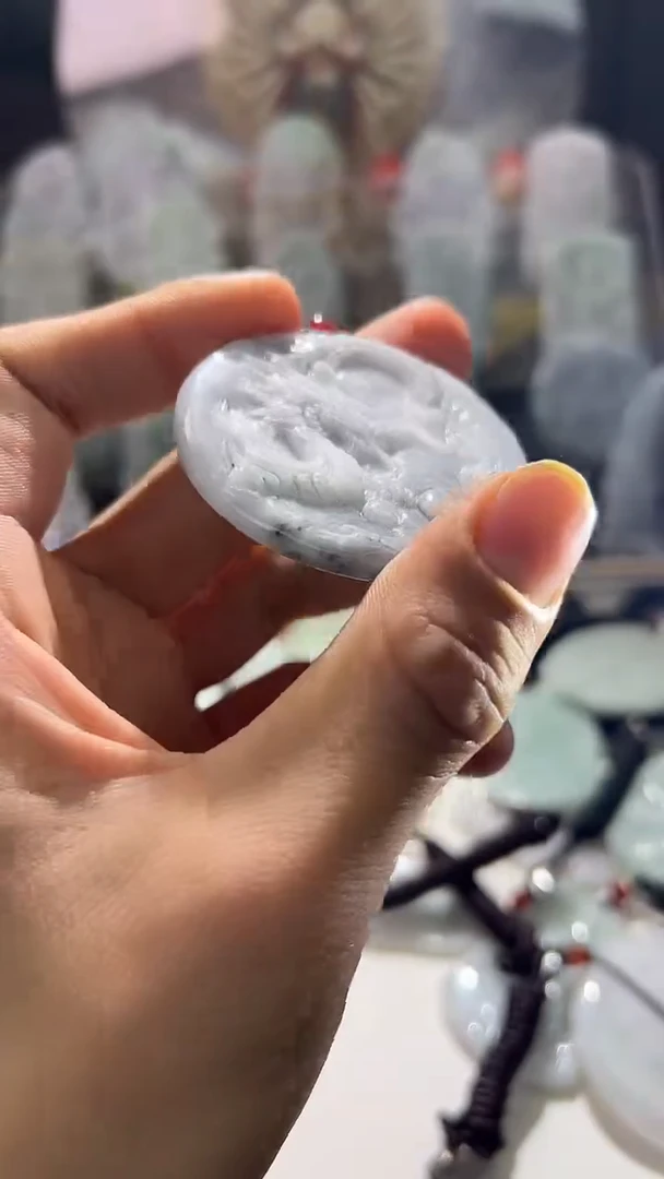 颈饰未镶嵌翡翠12/13     24