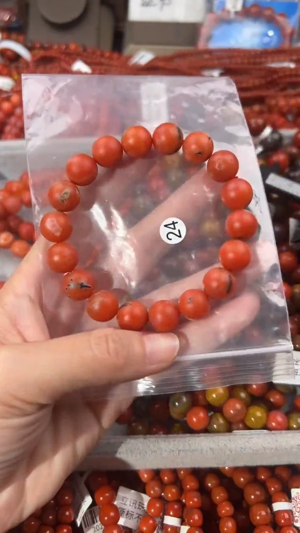 南红玛瑙手串未镶嵌11+