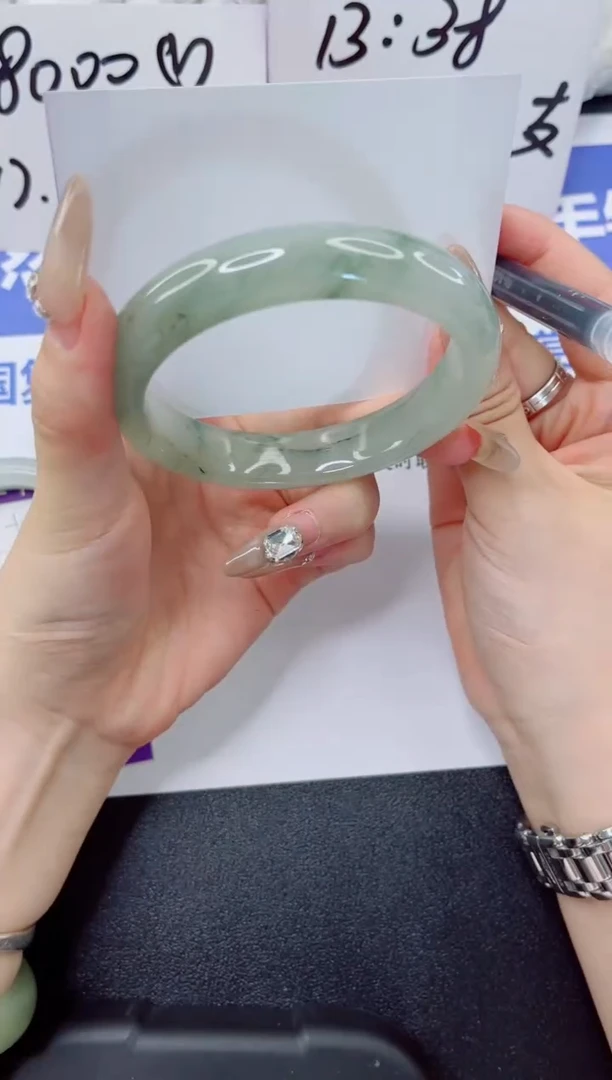 石英质玉手镯未镶嵌56-62