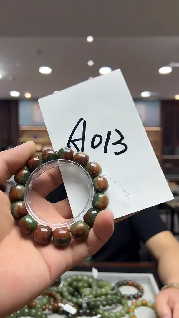 未镶嵌手链透闪石质玉多样性发货其中发一