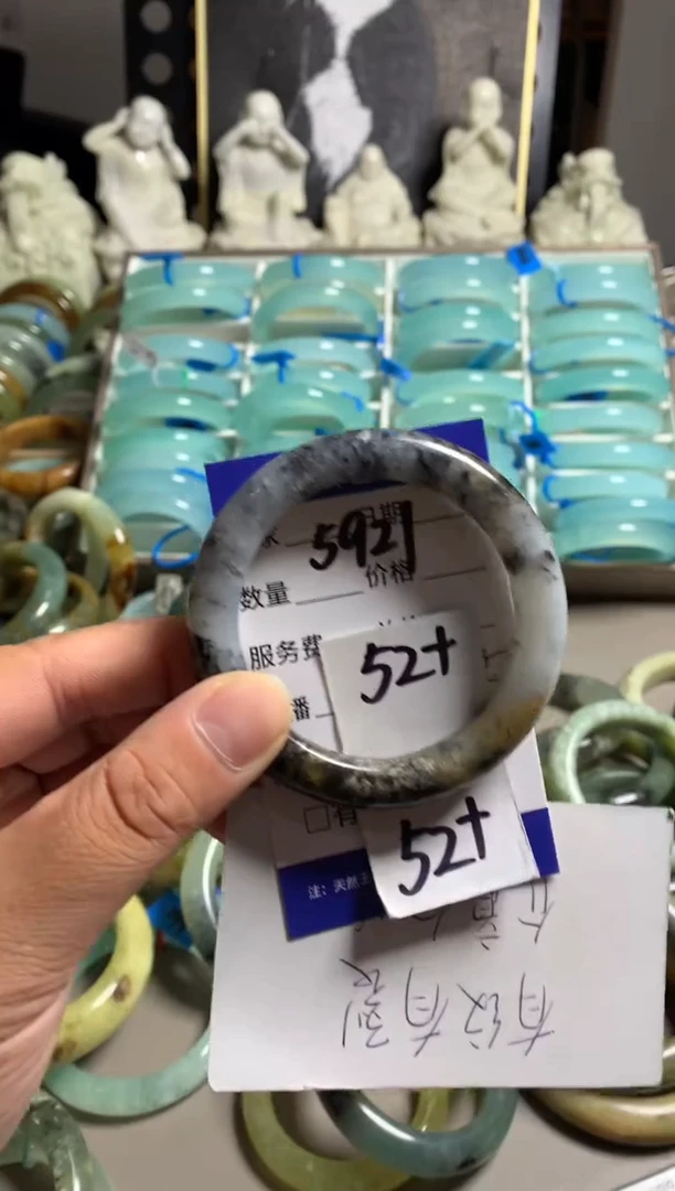 蛇纹石玉未镶嵌手镯5621