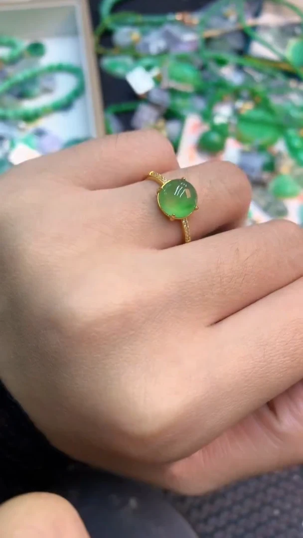 颈饰未镶嵌翡翠1