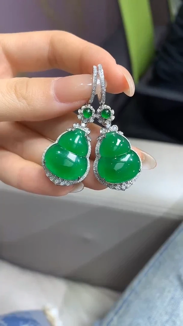 【闪购商品】翡翠耳饰18K金镶嵌51团购